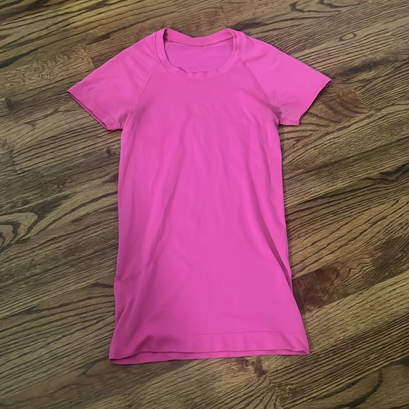 Sonic pink lululemon swiftly tech size 0 - Picture 2 of 5